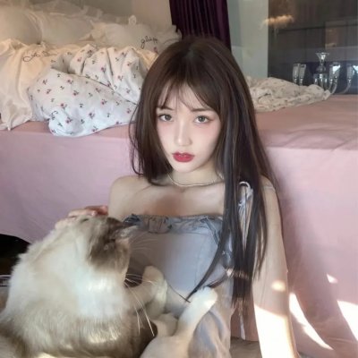 艾曼妞与罗丽妲